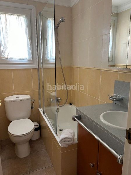Foto 030456eb-38f1-4684-adeb-56388253847a. Towny house in avinguda Oliva nova 9 in Oliva nova Oliva