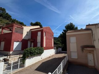 Location Maison jumelée à Calle la falaguera 1. Zona urbana, en plena sierra calderona.
