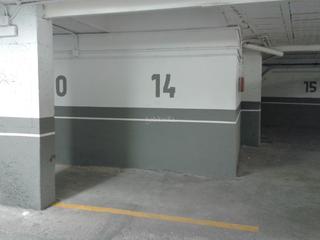 Parking coche en Pont de la font del rei 20. Aparcamiento / garage / moto / motocicleta