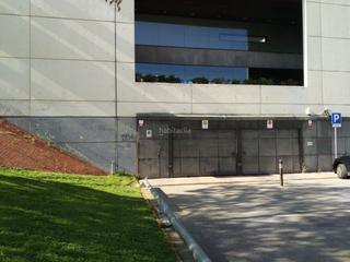 Alquiler Parking coche en Carrer de marie curie 2x. Plaza de parking grande en alquiler