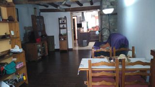 Casa a schiera in Carrer bassal,. Casa reformada