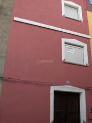 Casa a Carrer de santa bàrbara 39. Casa  habitable  de 216 metros construidos