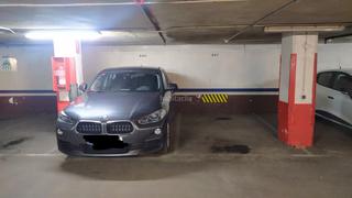 Miete Autoparkplatz in Carrer de la diputació 256. Parking para coche mediano en el centro