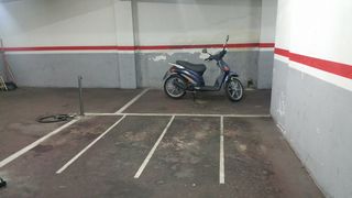 Rent Motorcycle parking in Carrer greco, 14. Plaza de parking para moto junto a pssg. maragall