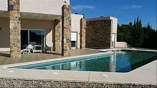Masia a Grup sant pau 49. Masía - chalet con finca de 85000 m2