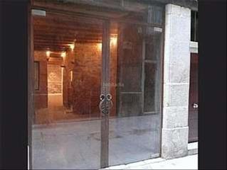 Business premise in Carrer de sant pere mitjà 39. Precioso local en el born reformado con estilo