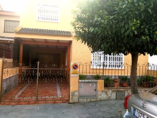 Casa adossada en Calle alicante, 6. : estupendo adosado en venta en amoradí