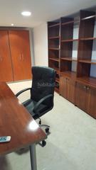 Location Bureau à Carrer verge del blau 5. Oficina con mucha luz