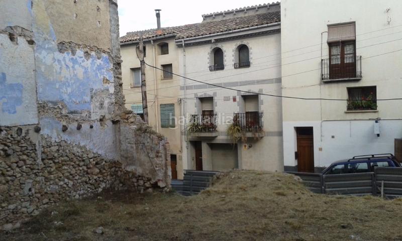 Foto f48cc5c7-9d71-4376-b229-e5784b2b7a72. Terreno residencial en carrer sol ponent 17 solar centrico y edificable en Tivissa