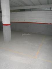 Miete Autoparkplatz in Carrer de jaume de vivers 9. Parking economico