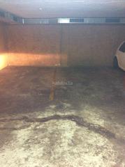 Lloguer Aparcament cotxe a Carrer de josep llanza 28. Alquiler de parking grande