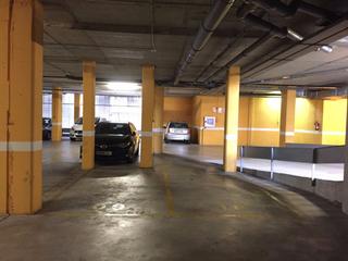 Parking coche en Carrer dels almogàvers 107c. Parking carrer almogàvers 107