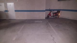 Rent Car parking in Carrer taulat 27. Plaza grande en alquiler junto campus upc