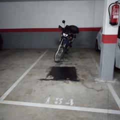 Aparcament cotxe a Avinguda de cerdanyola 89. Plaza coche grande