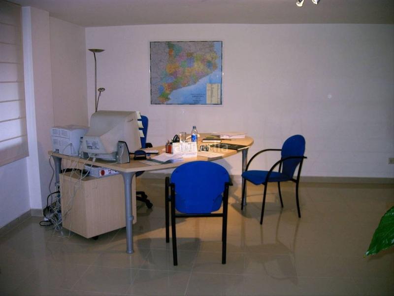 Foto 4dd1375c-e3b2-4389-bd47-6d46993d1050. Oficina a carrer de roca labrador 29 a Instituts-Universitat Lleida