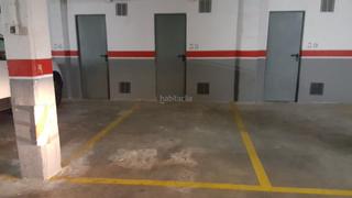 Miete Autoparkplatz in Carrer de sant leopold 126. Parking cotxe (80€) i moto (40€) c/ st leopold, 126 1 minut de r