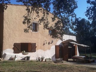 Casale in Lloc cal cisteller, sn. Bella masía del siglo xxii