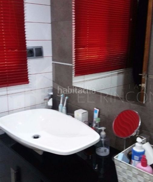 Foto a79e24d5-6095-4273-966f-b37bc4d10f10. Duplex in avenida callosa segura 26 in Catral