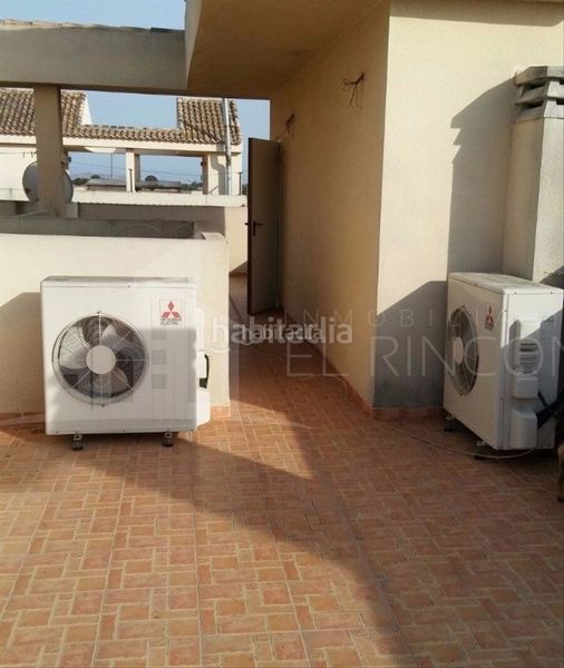 Foto b9688ff6-d347-4418-9297-5d34eccf83e9. Duplex in avenida callosa segura 26 in Catral