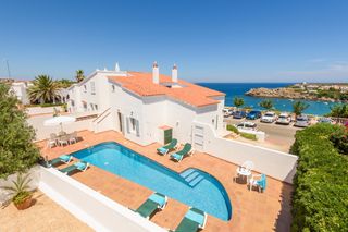 Casa a schiera in Avinguda arenal, de s. Amplio chalet con excelentes vistas al mar