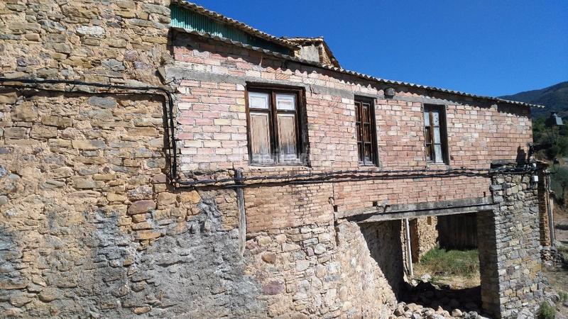 Foto 63b9ae05-5639-4cc4-88d4-5515e7a651c6. Terreno residenziale in c-13 15 in Pobla de Segur (La)