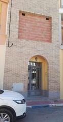 Piso en Calle los rubios 16. Piso con terraza, balcon,sotano