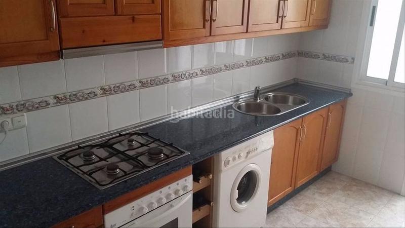 Foto 1c1825b6-207b-4cfc-aa1d-ccd67d31b2df. Casa pareada en calle barranquillo 19d casa preciosa semi-nueva en cela, (almería) en Lúcar