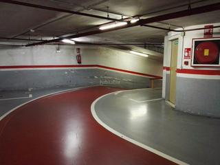 Car parking in Carrer de la indústria 290. Parking en venta indústria 298 camp de l´ arpa