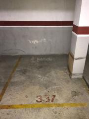 Location Parking moto à Carrer del ripollès 89. Plaça apte per a motos grans