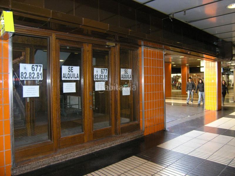 Foto 1295d845-014d-42b4-97a9-6a6b99b10395. Oficina a calle postas 32 a Ensanche Vitoria - Gasteiz