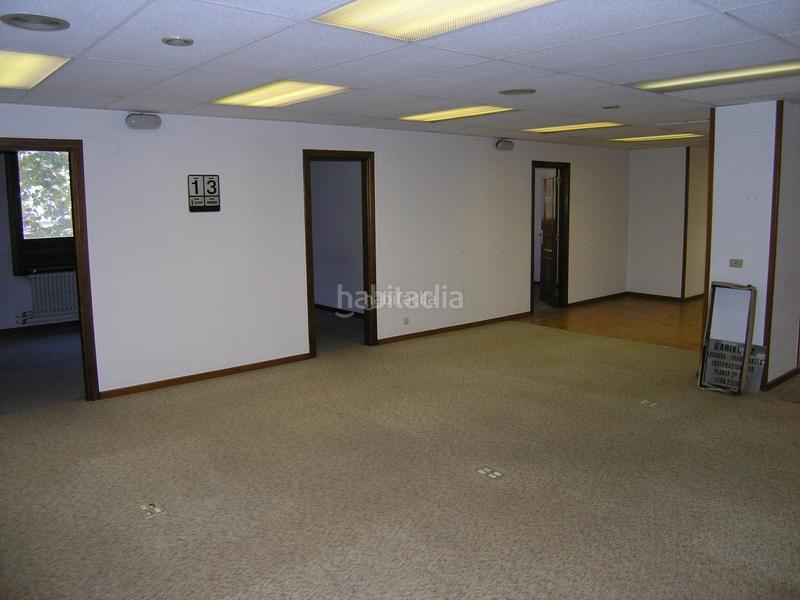 Foto 94a75098-df6e-4b50-bbf0-7542a844e571. Oficina a calle postas 32 a Ensanche Vitoria - Gasteiz