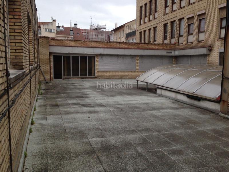 Foto de3e202a-6b9a-4c23-9183-1c3b15a934fb. Oficina a calle postas 32 a Ensanche Vitoria - Gasteiz