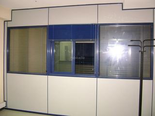 Rent Business premise in Carrer de baldomer solà 17. Local comercial 189m2 dividido en dos plantas +