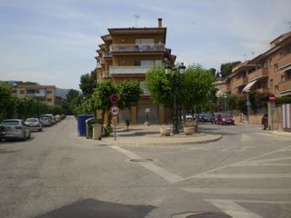 Alquiler Local Comercial en Carrer anna mogas, 1. Locales  a dos calles en zona centrica