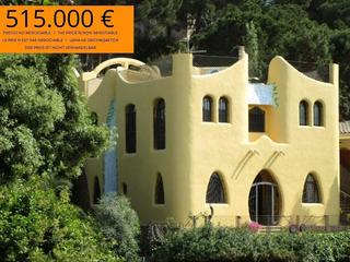 Xalet a Carrer alexandria 6. Lujosa villa de estilo gaudí en canyelles