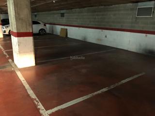 Aparcament cotxe a Carrer del cinema bel 4. Ideal para coche grande