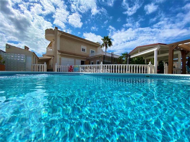 Foto a4bfe2fa-489b-46c3-99fe-c652059447ec. Casa en calle mar jónico 2 La Veleta / calle mar jónico en Torrevieja