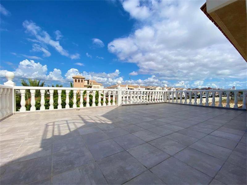 Foto ad329c40-4fa1-497a-8c24-6f2dcf767d31. Casa en calle mar jónico 2 La Veleta / calle mar jónico en Torrevieja