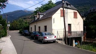Casa adosada en Prats de mont, 5. Casa en aubert