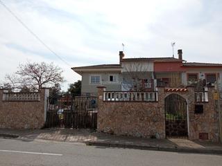 Casa a Carrer empordà 224. Ideal si te gusta la tranquiladad y la naturaleza
