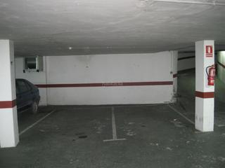 Lloguer Aparcament cotxe a Calle serrano clavero 3. Requena