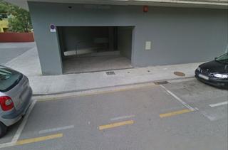 Lloguer Aparcament cotxe a Carrer de pau casals 4. Parking amplio delante cap de la bisbal