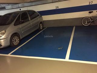 Aparcament cotxe a Carrer de víctor balaguer 21. Parking para coche mediano-grande