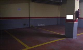 Location Parking voiture à Avenida juan carlos i 78. Avda. juan carlos i