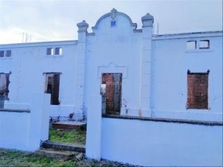 Finca rústica a Diseminado casas de magdal 2. Villa rural y terreno edificable cerca de badajoz