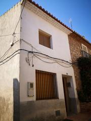 Maison à Calle primavera 10. Preciosa casa esquinera en artana