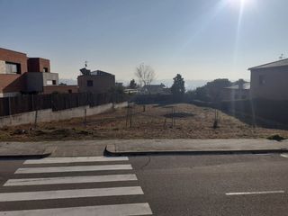 Solar urbano en Carrer puigmal, 22. Terreno en venta en el centro de lliçà de vall