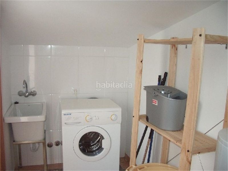 Foto 2c5fa9d8-75d9-4a97-9bb3-89743372fdfa. Casa adosada en carrer de l'hospital 1 / carrer l en Vilabella