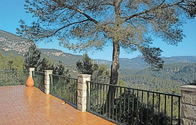 Foto 3cc0db77-5b9d-416e-987b-a7f337b8530a. Miete chalet in carrer dels balladors 12 in Esporles