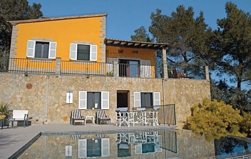 Foto 788064b0-d7ee-4012-a6c6-c1d215bf5275. Miete chalet in carrer dels balladors 12 in Esporles